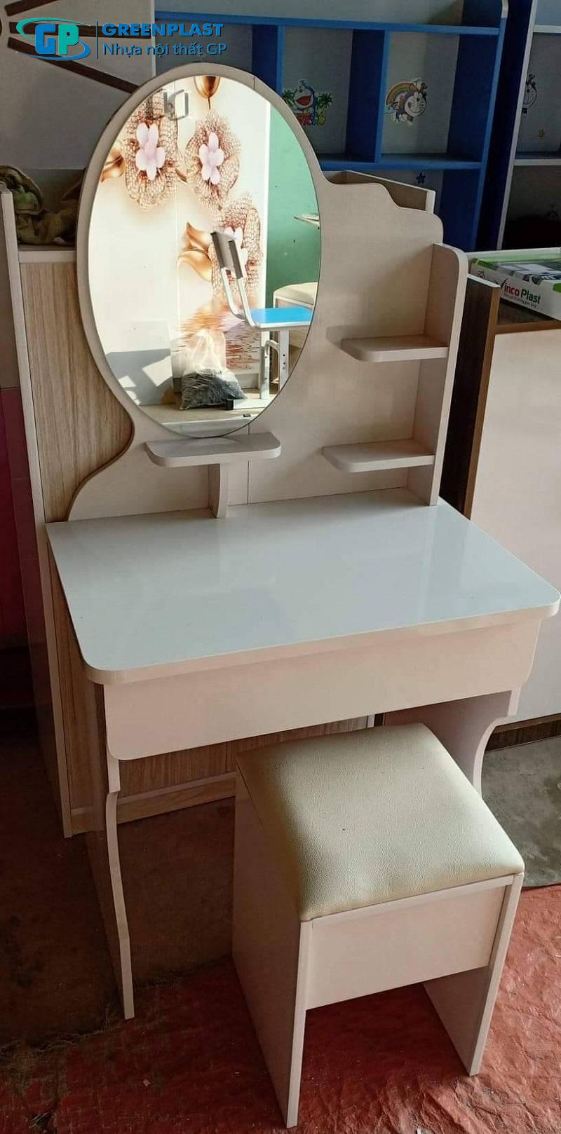 mẫu bàn trang điểm nhựa đài loan